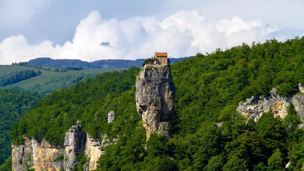 Guesthouse Zedafoni Zestafoni ภายนอก รูปภาพ