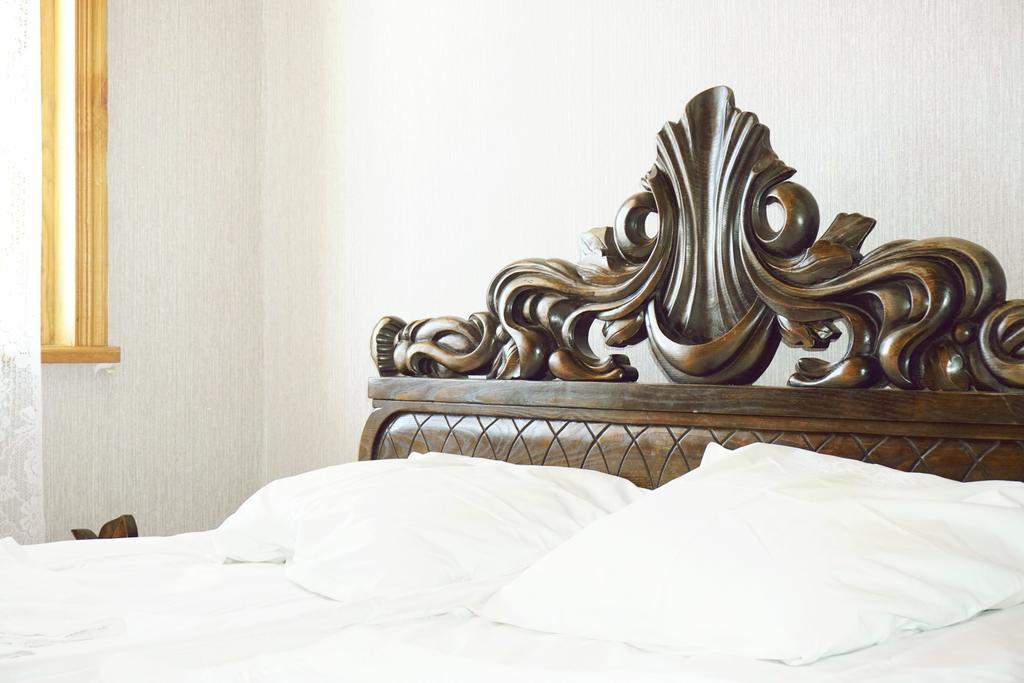 Guesthouse Zedafoni Zestafoni ภายนอก รูปภาพ