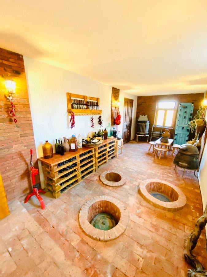 Guesthouse Zedafoni Zestafoni ภายนอก รูปภาพ