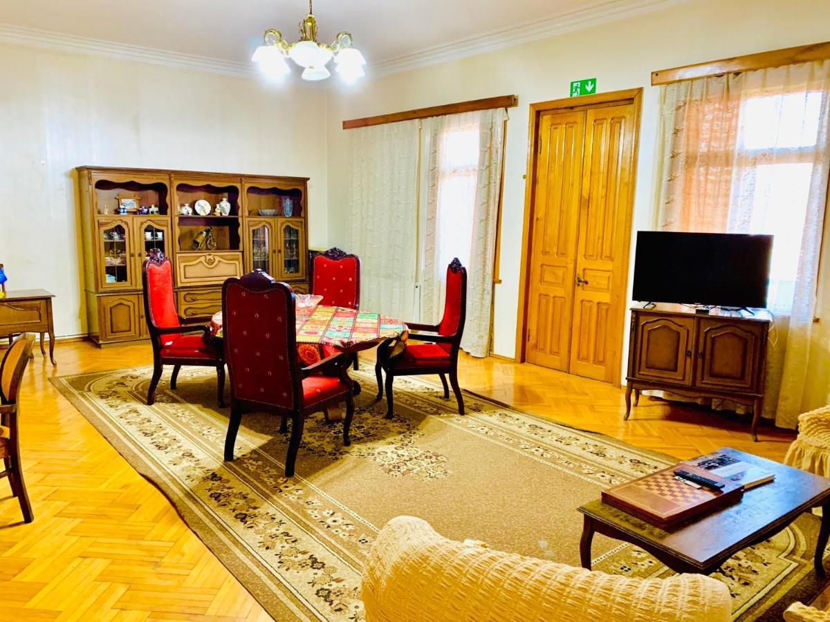 Guesthouse Zedafoni Zestafoni ภายนอก รูปภาพ